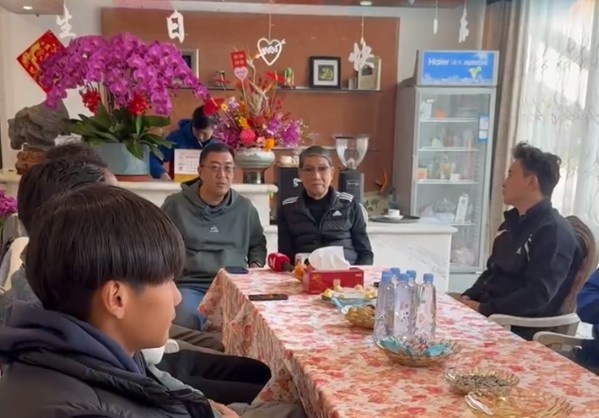  徐根寶寄語申花球員：世界杯出線才是硬道理，要為國家隊爭取榮譽(yù)