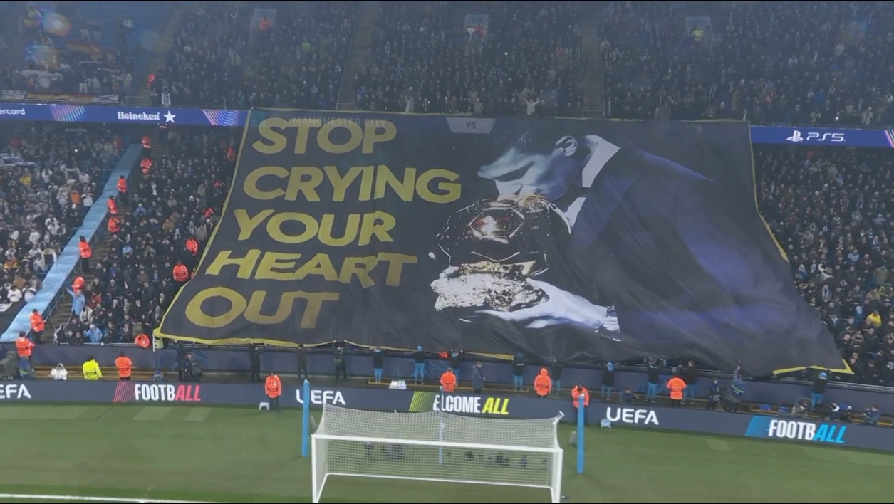  曼城球迷打出羅德里親吻金球獎TIFO：收起你的眼淚！