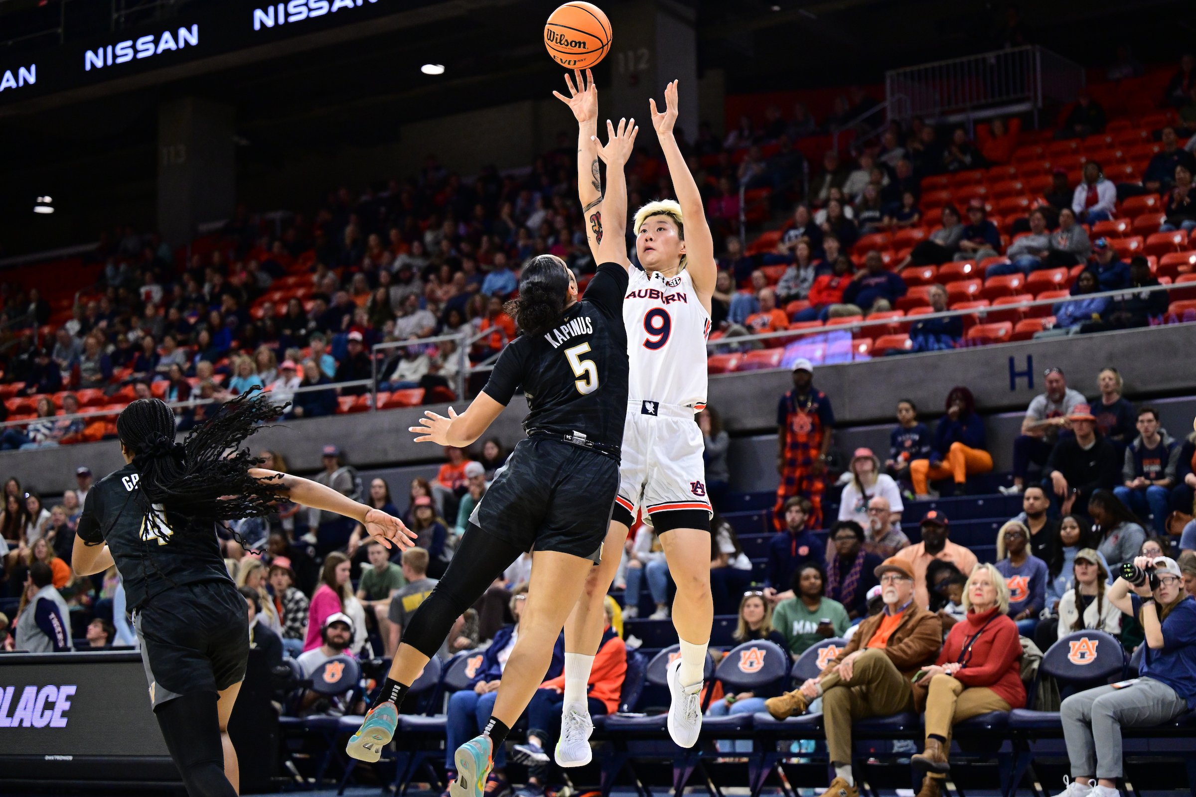  征戰(zhàn)NCAA！鄧雨婷：不太喜歡被稱為“李夢接班人” 未來想進(jìn)WNBA
