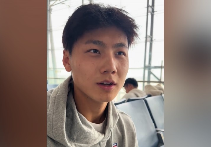  為何半場過后不久被換下？毛偉杰：兩條腿特別緊，李導(dǎo)怕我受傷