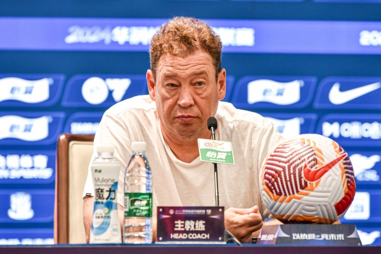  申花為何總是絕殺？斯盧茨基：進(jìn)五個(gè)還不丟球最好，但目前做不到
